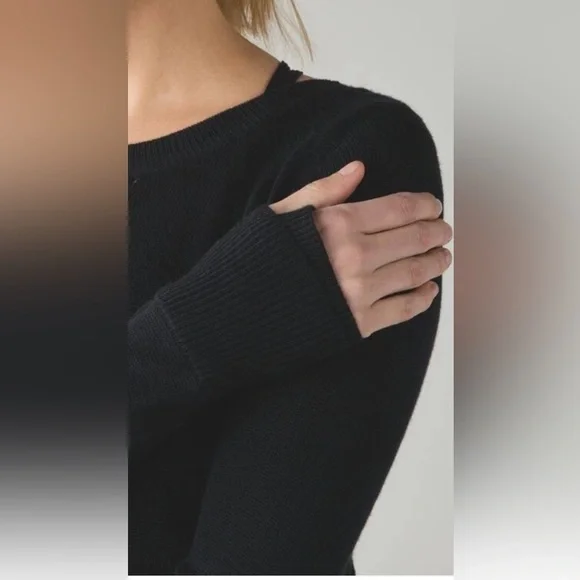 Lululemon Bhakti Life Sweater Women 8
Black Vented Yoga Activewear Knit Slit - Picture 11 of 13